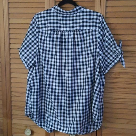 Roman's Short Sleeve Black and White Gingham Plaid Button Up Blouse Size 20 - Picture 3 of 8